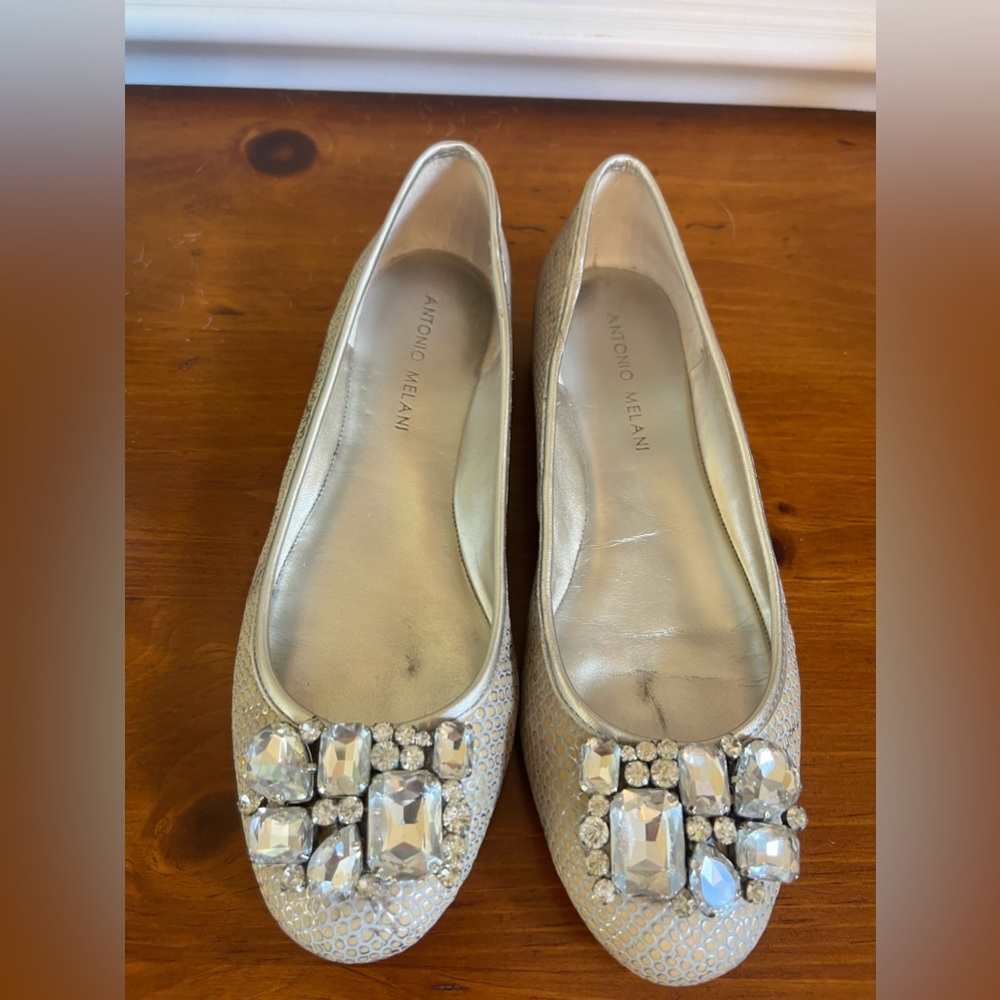 Women’s Antonio Melani Flats size 8